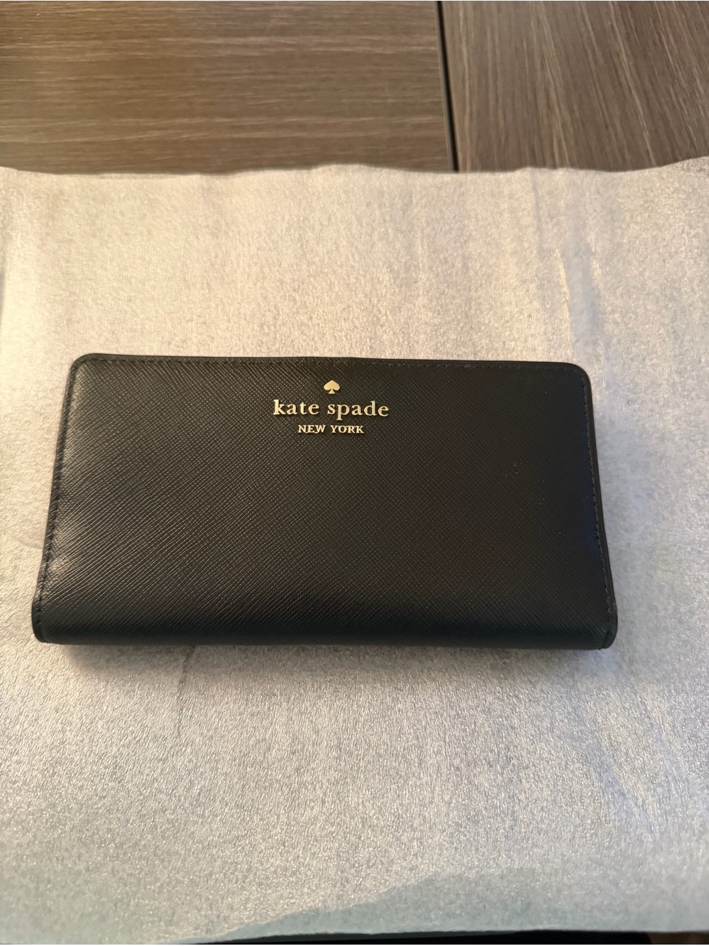 kate spade Black Leather Slim Wallet with Gold Logo. Excellent condition